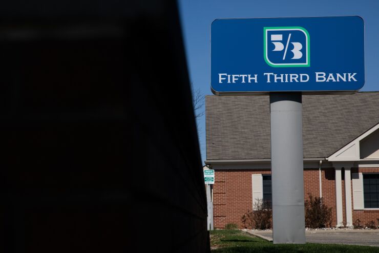 Fifth Third Bank Branches Ahead Of Earnings Figures